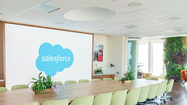 Nearity ASP100 loudspeaker can be ceiling-mounted and seamlessly integrated into the meeting room